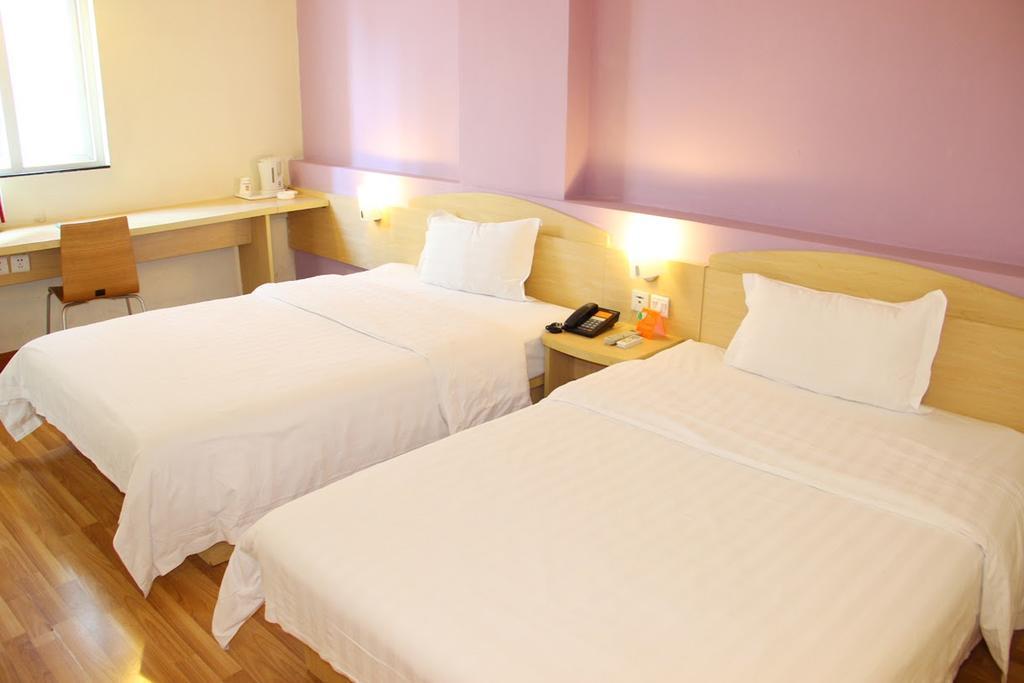 7Days Inn Chongqing Daxigou Renhe Street מראה חיצוני תמונה
