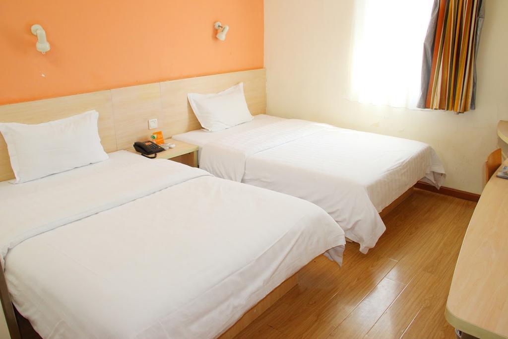 7Days Inn Chongqing Daxigou Renhe Street מראה חיצוני תמונה